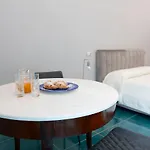 Palazzo De Gregorio Deluxe Bed and breakfast SantʼAntonio Abate